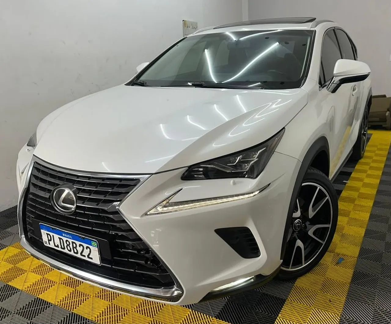Lexus NX-300 Luxury 2.0 16V 238cv Aut., foto 15 de 20