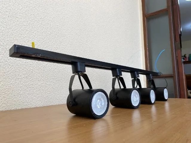Trilho de Iluminação com 4 Spots - Foto 3
