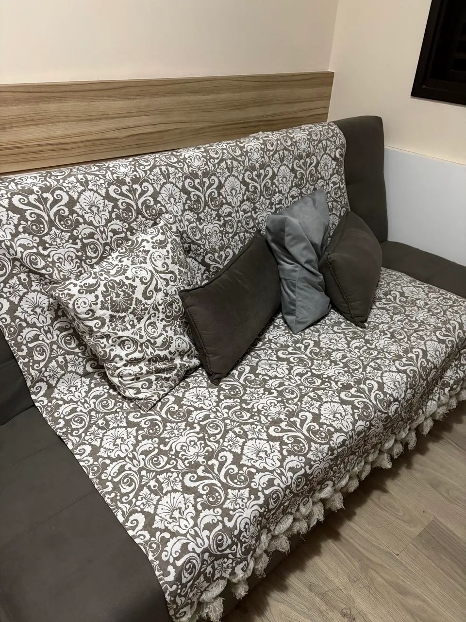 Sofá-cama Veludo 3 lugares cinza - Foto 3