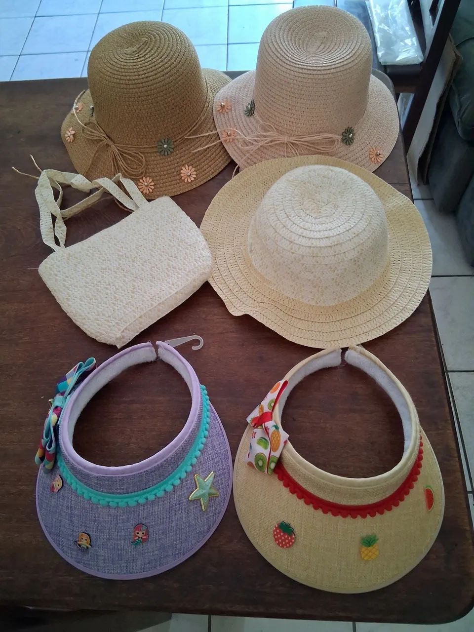 Viseiras e chapéus artesanais novos  - Foto 2