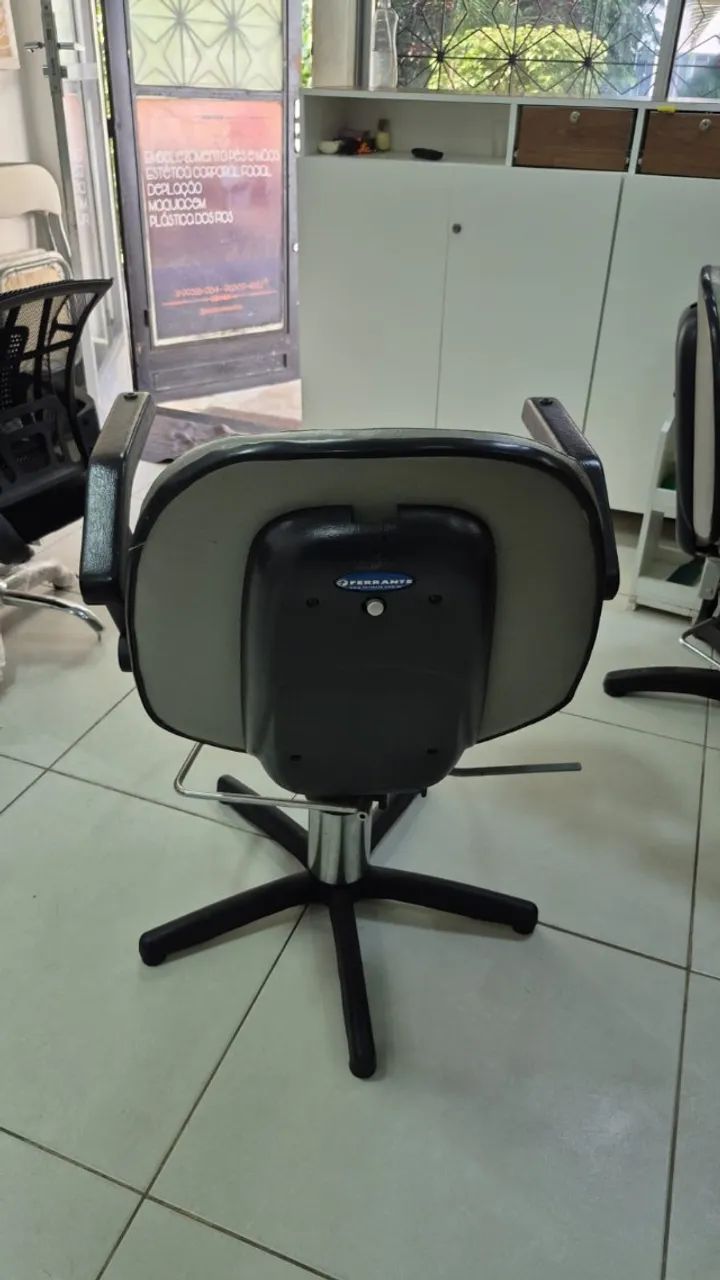 Cadeira de Cabeleleiro Ferrante - Foto 4
