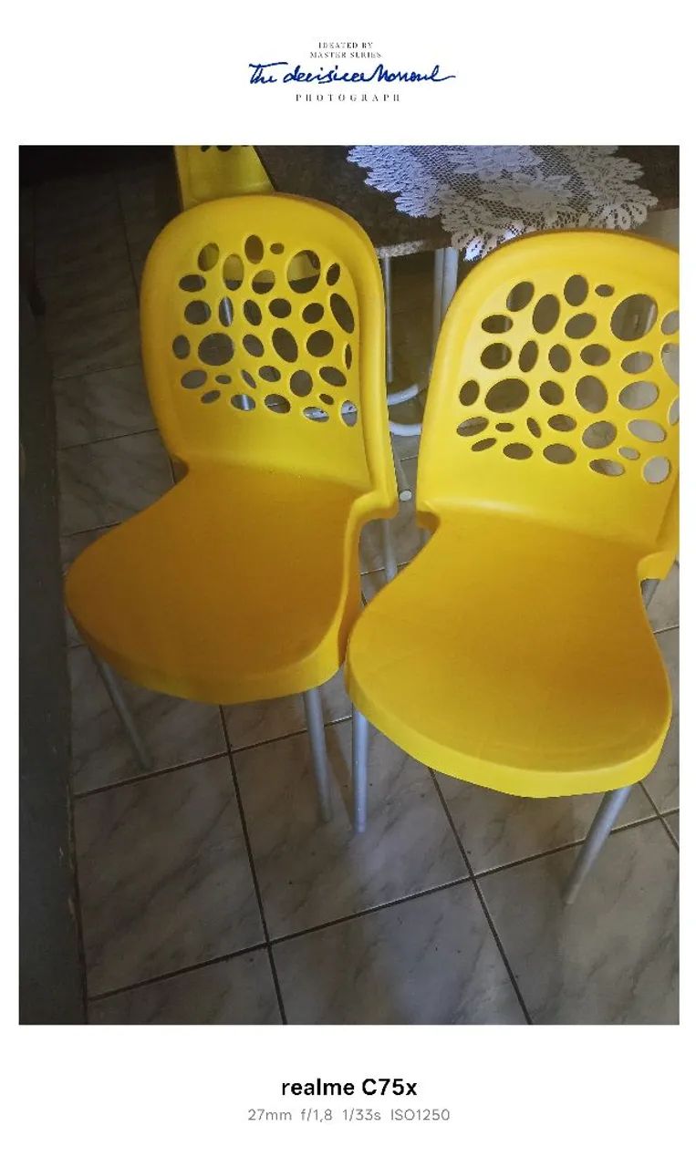 Vendo 5 cadeira 400