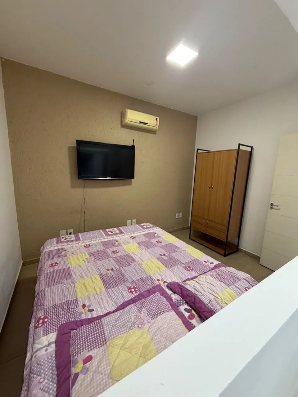  APARTAMENTO MOBILIADO | 1 QUARTO | SEM CONDOMÍNIO