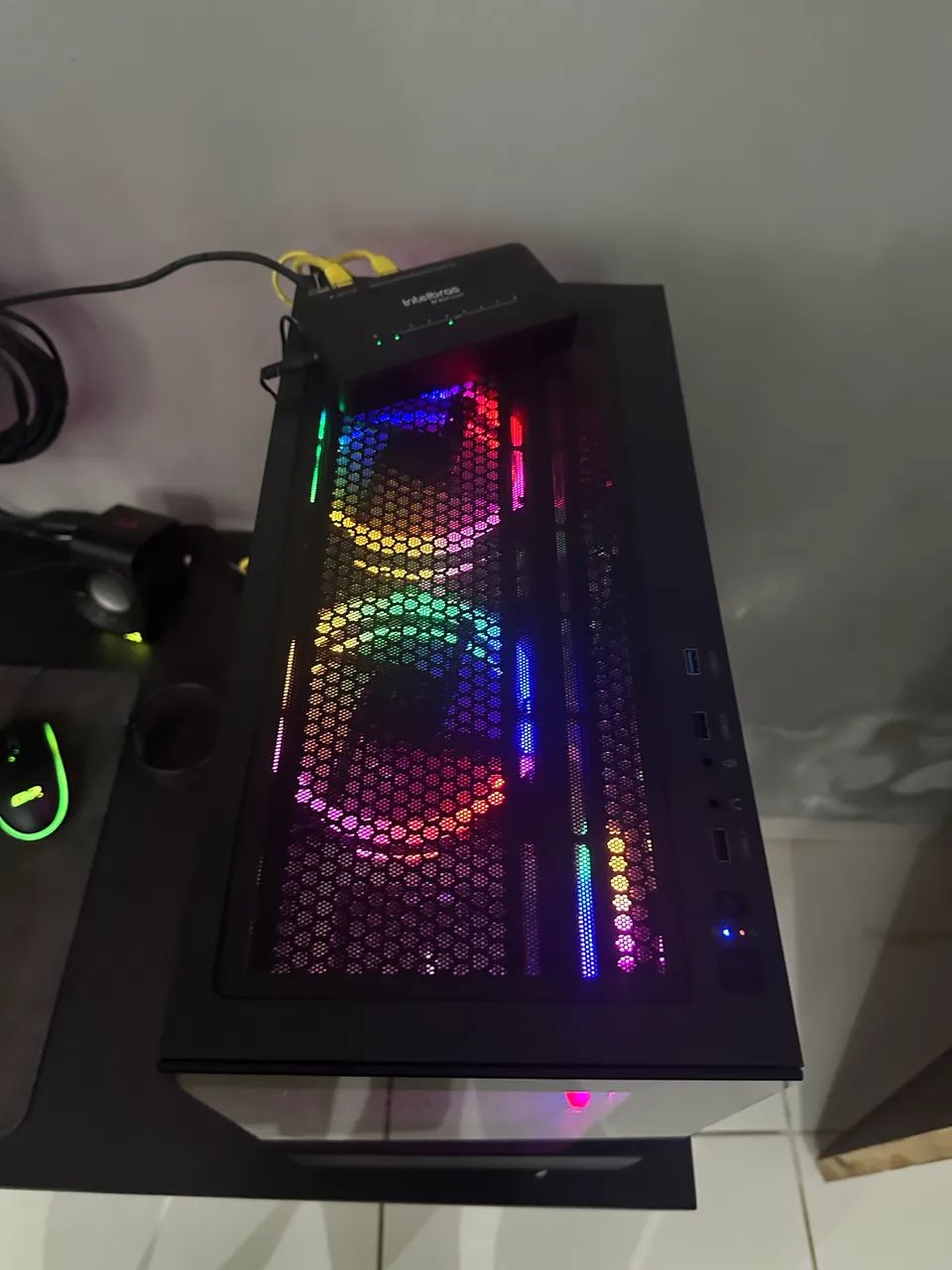 Vendo pc completo ou troco em um MacBook m1/m2
