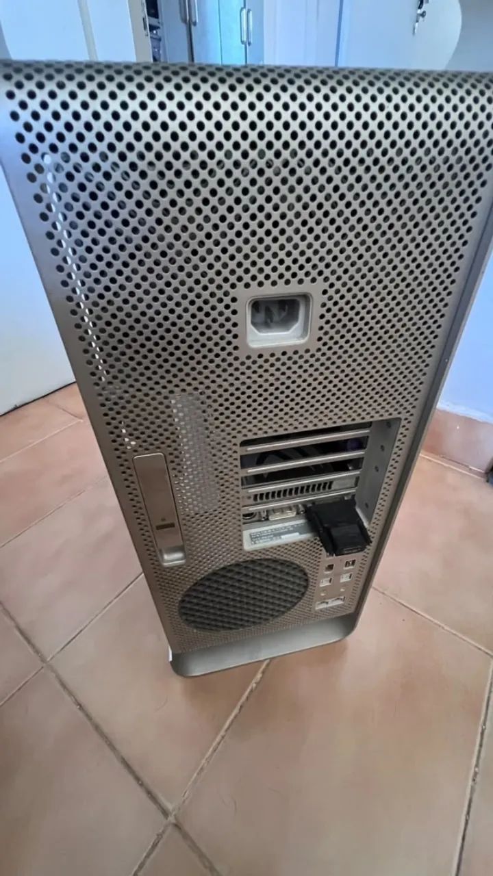 Mac Pro 2,1 - Foto 5