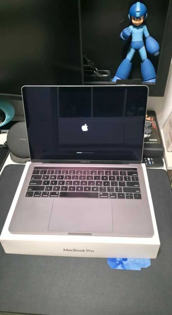 Macbook Pro com caixa e manuais 2019  - Foto 2
