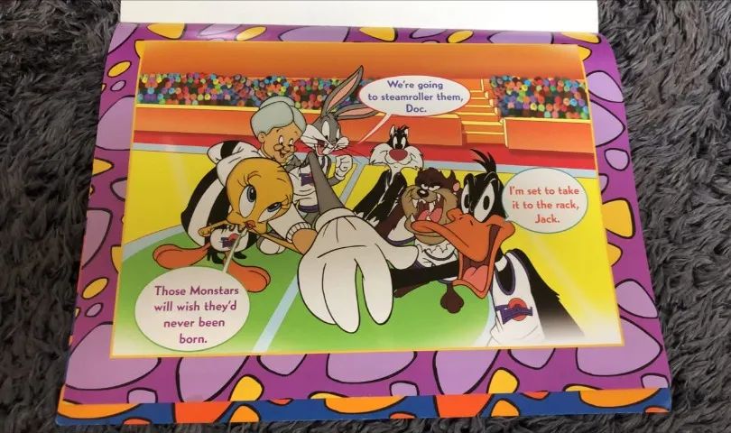 Revista Space Jam Pull-Out Posterbook - Foto 5