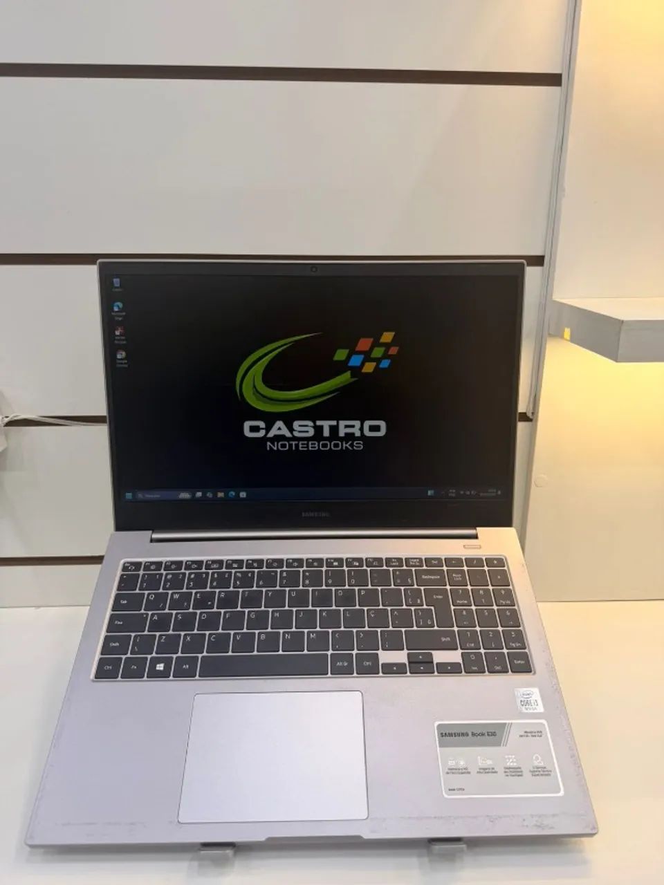 Notebook - Samsung  eBook  - Core i3 10° 8GB RAM DDR 4- 128 SSD SATA
