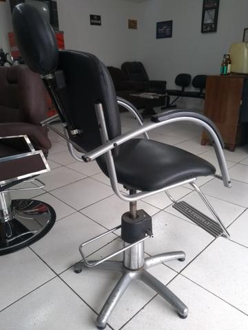 Cadeira Ferrante hidráulica para cabeleireiros/Barbeiros - Foto 5