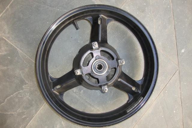 Roda traseira de Suzuki V Strom - Foto 2