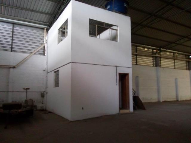 A-excelente localização Galpão para aluguel bairro Distrito Industrial - Foto 3