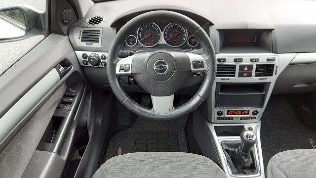 VECTRA 2011/2011 2.0 MPFI ELEGANCE 8V FLEX 4P MANUAL - Foto 8