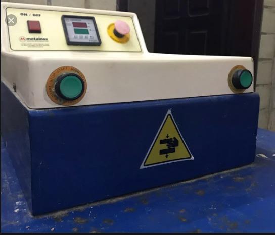 Prensa Sublimática Pneumática Metalnox 50x40 PT 800 com compressor
