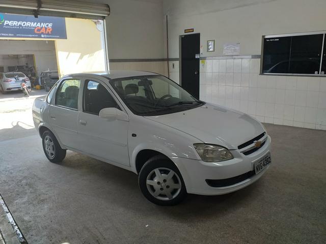 Classic 1.0 ls 2011/2011 com gnv veículo bom para rodar no uber