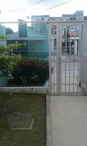 Excelente ap J.Atlantico,seminovo,estrutural,rua calçada,portão eletrônico,armários,suíte