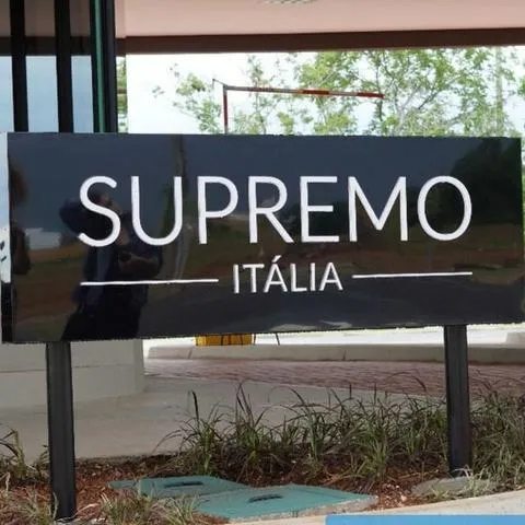 Terreno condomínio supremo italia 720mts