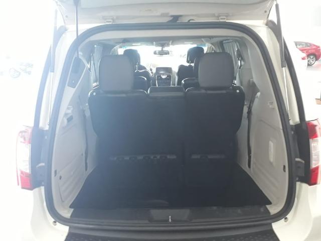 Chrysler Town & Country Limited 7 lugares Blindado - Foto 8