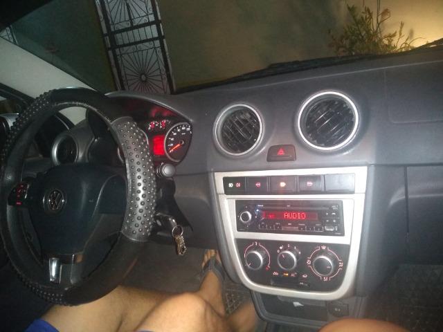 Vendo ou troco Voyage - Foto 4