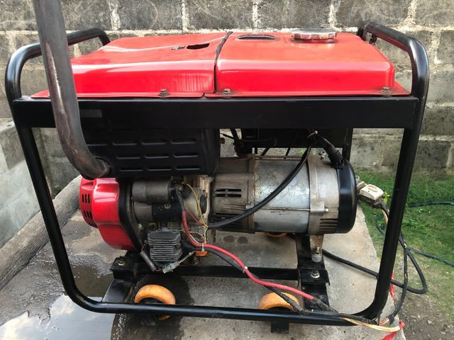 Gerador a Diesel injeção eletrônica de 8 KVA, partida elétrica - Foto 2