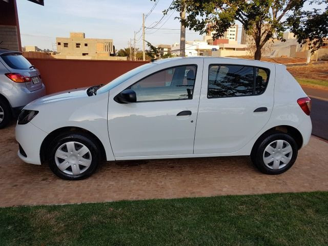 Sandero 1.0 Authentique 12v Flex 4P Manual - Foto 8