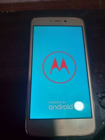 Moto c plus 16 gigas tudo ok com flash frontal - Foto 2