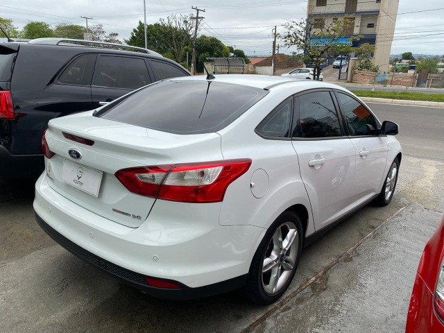 Focus - Foto 10