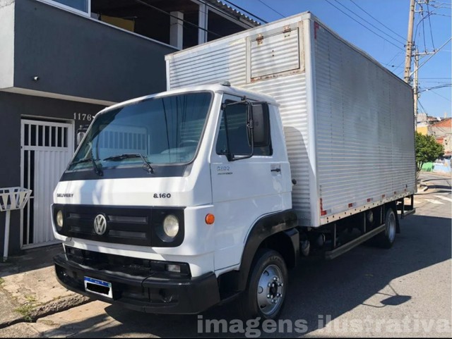 CAMINHÃO VOLKSWAGEN 8.160 BAÚ