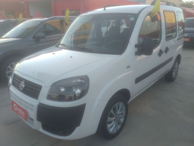 DOBLO ESSENCE 1.8 MT 2021- FIAT