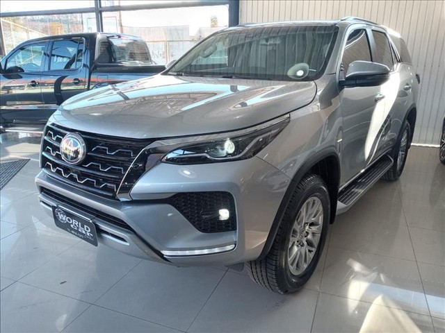 TOYOTA HILUX SW4 2.8 D-4D TURBO SRX 7L 4X4