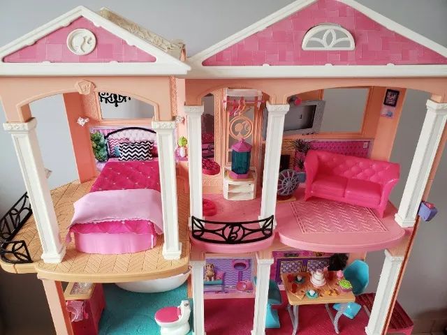 Casa da barbie dreamhouse  +16 anúncios na OLX Brasil