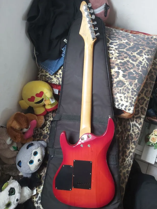 Troco celular por guitarra  +258 anúncios na OLX Brasil