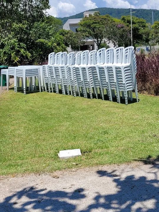 Aluguel de Mesas e Cadeiras