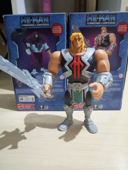 He man e os mestres do universo netflix - He Man e Esqueleto 
