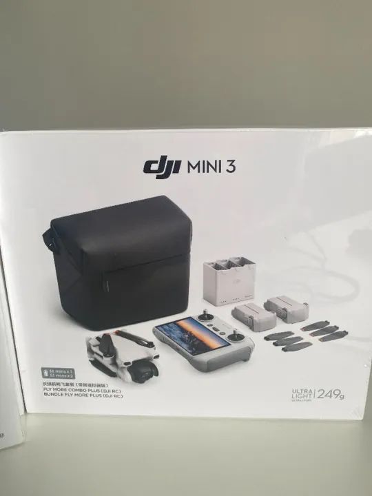 Drone DJI Mini 3 Fly More Combo Plus Com Tela Câmera 4k