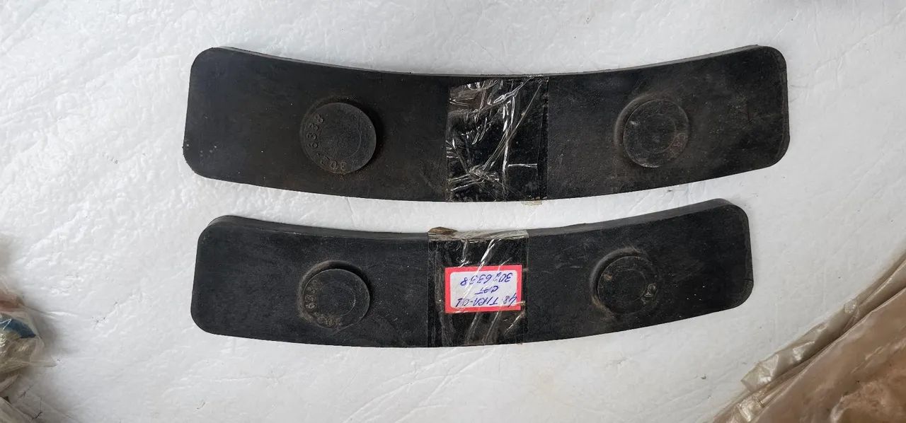 Motoniveladora caterpillar tira desgaste nova 3026338 - Foto 3