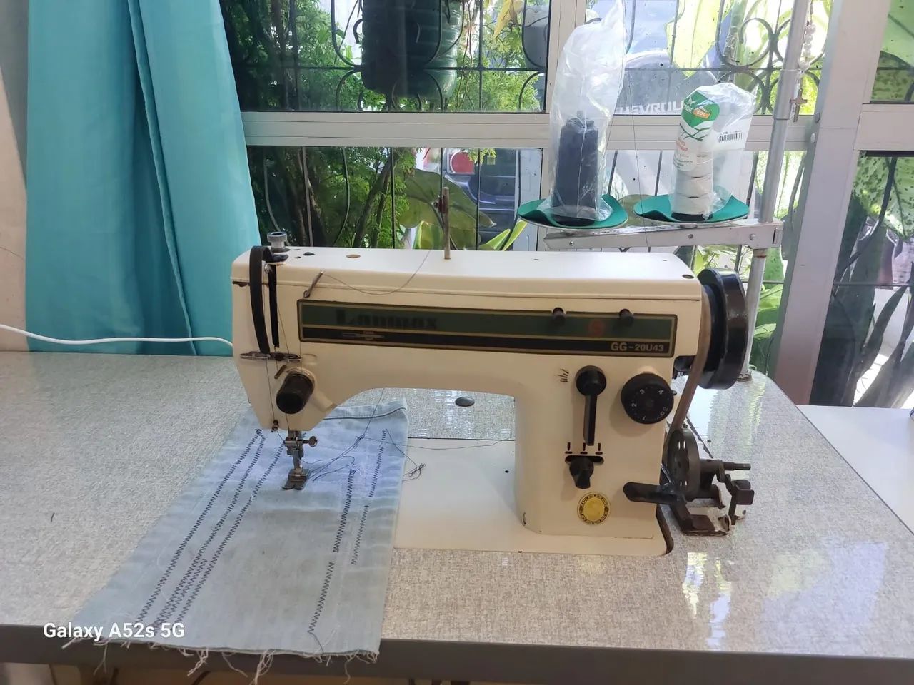 Máquina de costura industrial - Foto 3