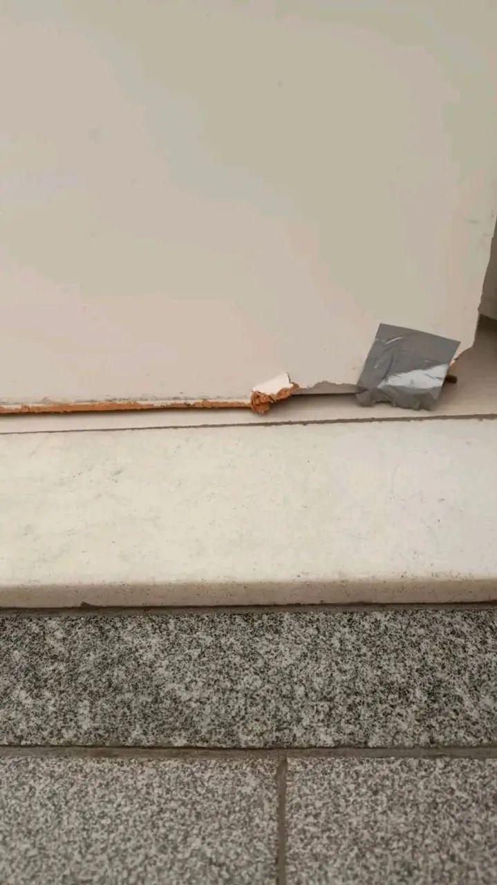 Manutenção de portas 