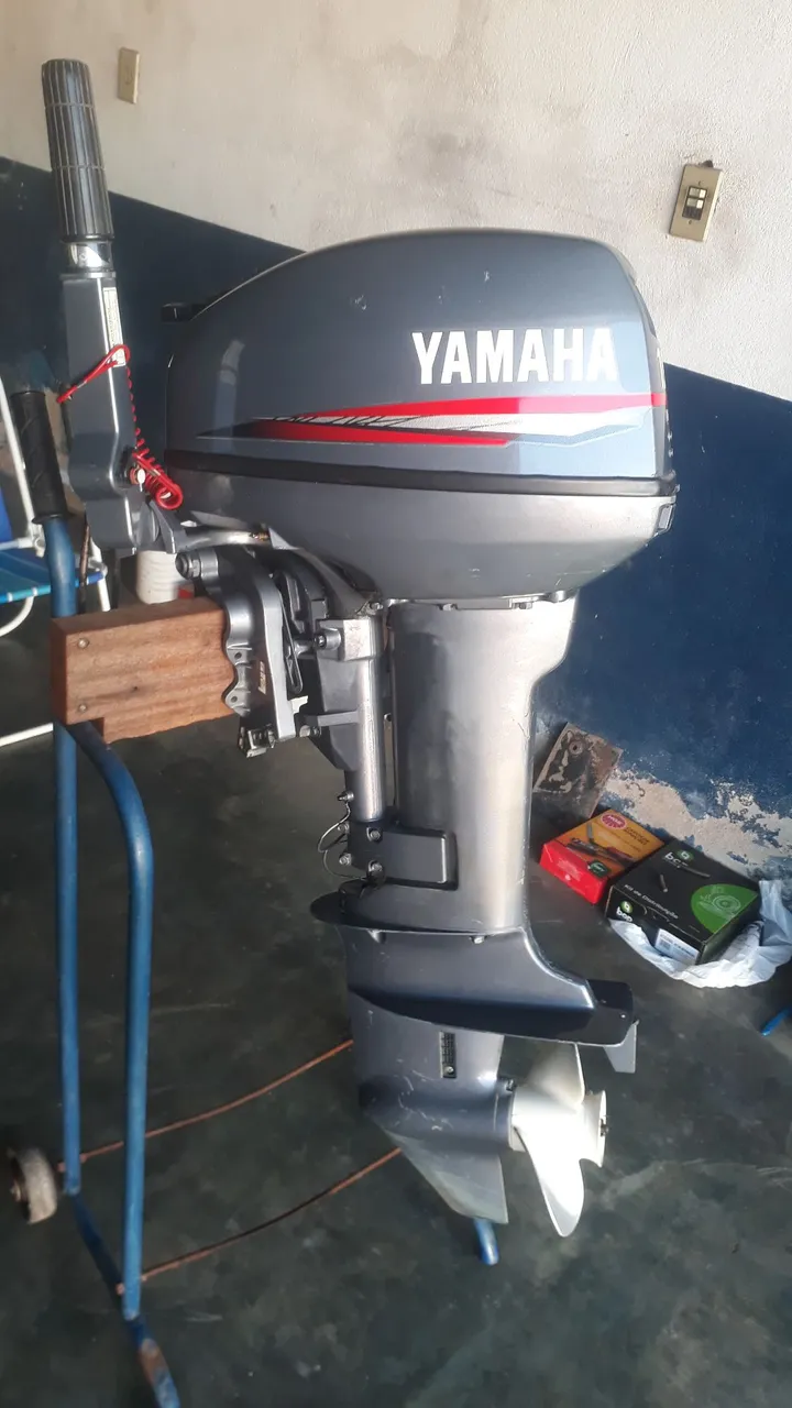 Motor popa Yamaha 15hp