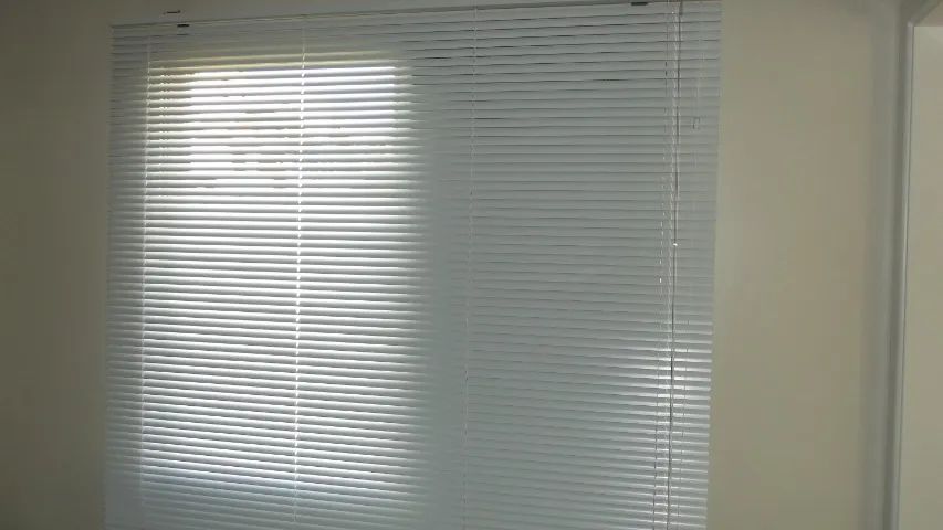 Persianas Novas  Al. Cinza 25 mm - Foto 5