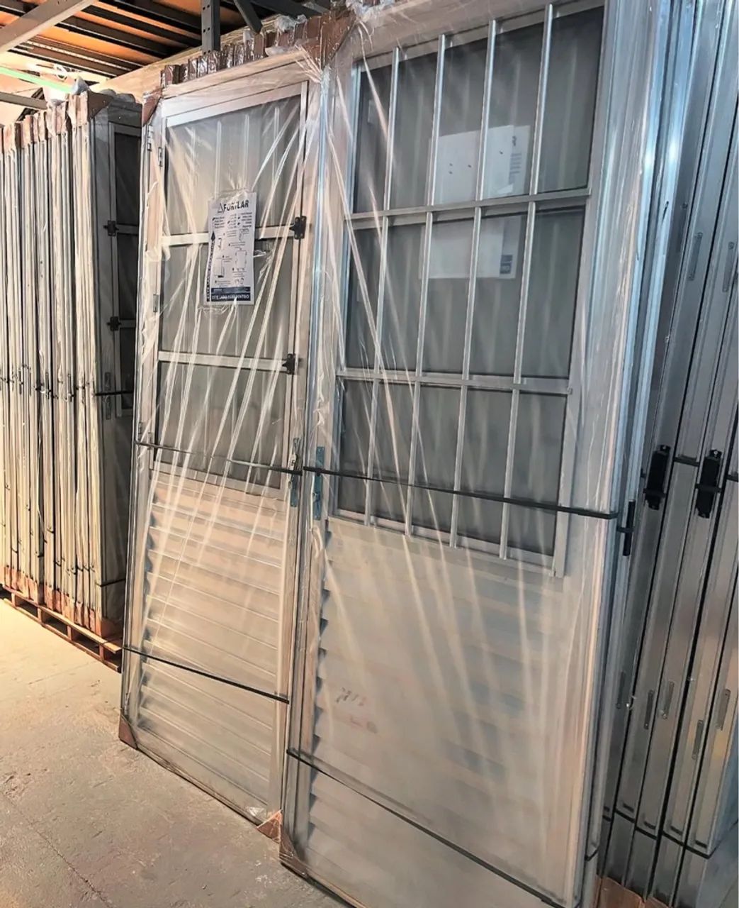 Portas e janelas de alumínio reforçado / entregamos a domicílio - a partir de 140,00 - Foto 2