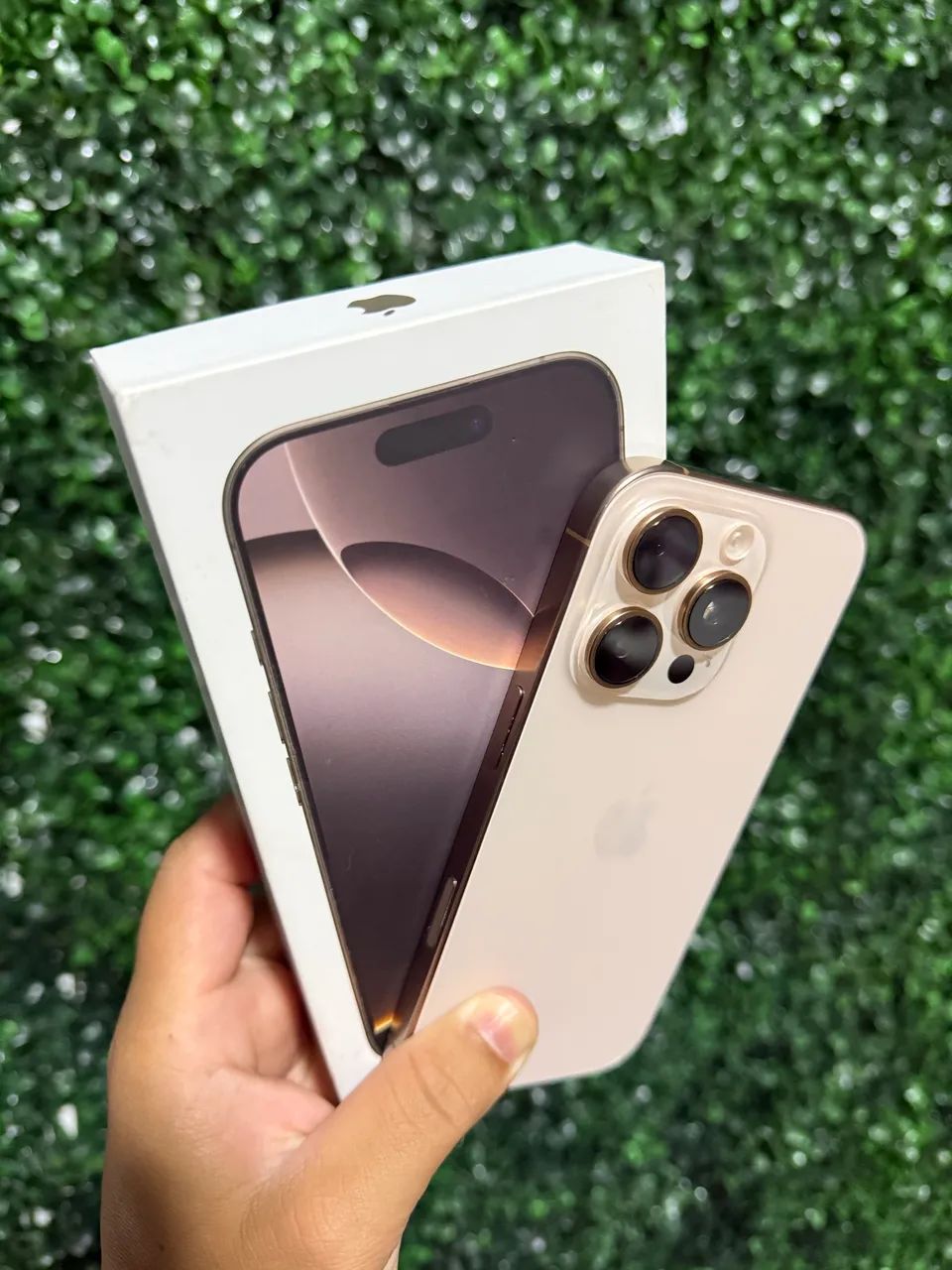 iPhone 16 pro 256gb desert titanium seminovo - Celulares e