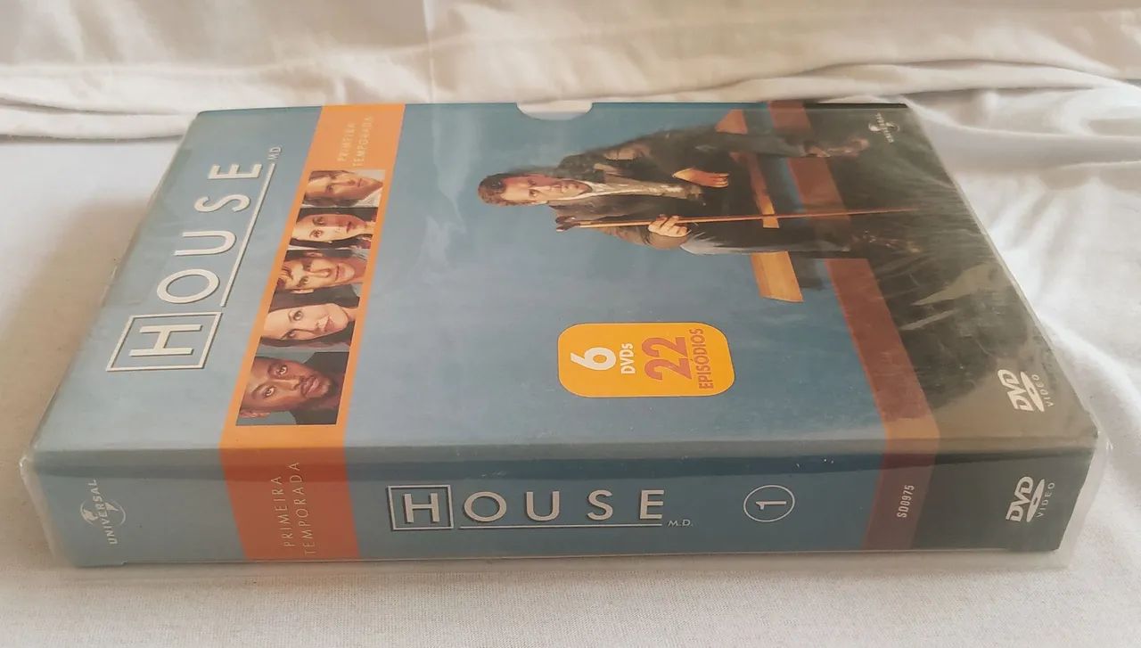 HOUSE Box com 6 DVDs e 22 episódios da 1ª temporada - NOVO. - Foto 2