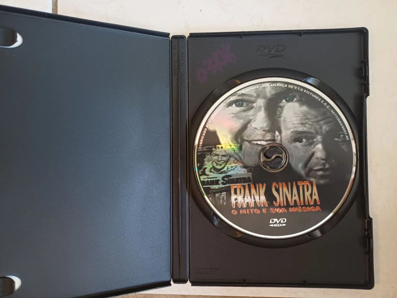 Frank Sinatra - o mito e sua música - DVD original - Foto 4