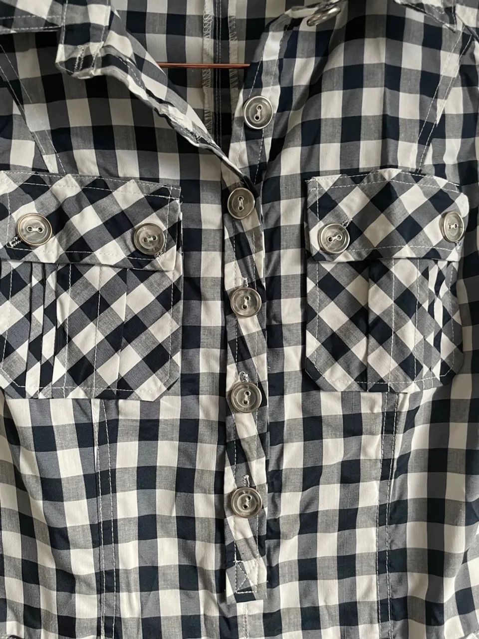 Vestido xadrez infantil sem manga tam M  - Foto 3