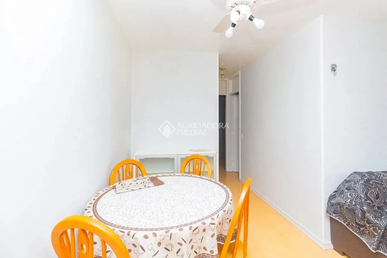 Apartamento com 2 Dormitórios - Foto 4