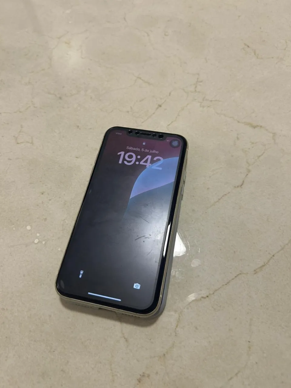 Vende-se iPhone 11
