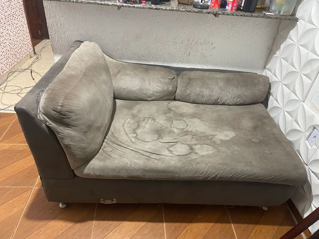 Sofá 64169929601665120