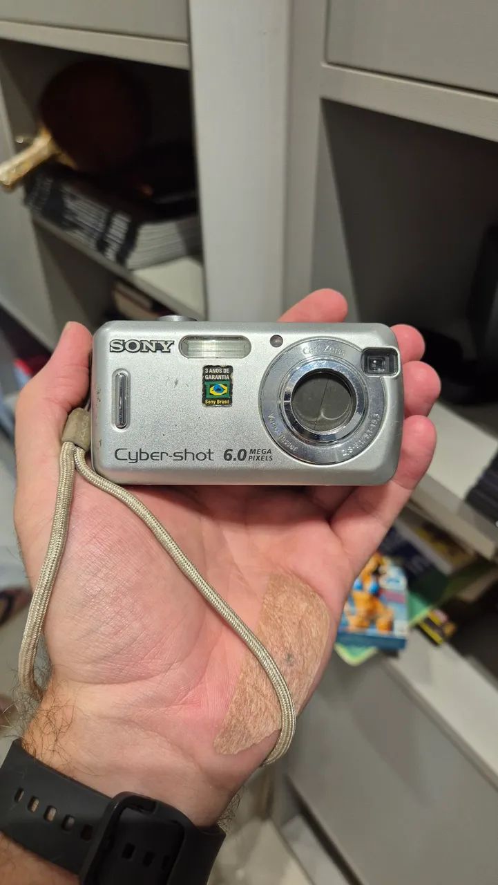 Câmera Digital Sony Cybershot 6.0MP