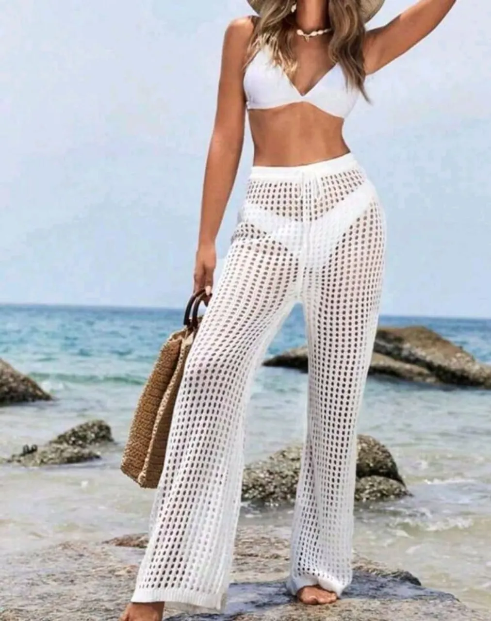 Calça de Praia Crochê Branca - Elegância e Conforto