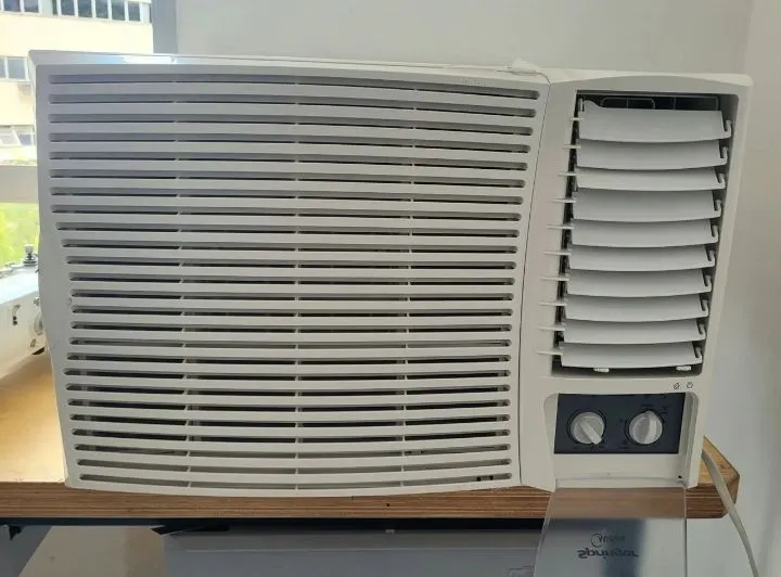 Ar Condicionado Janela 12mil e 220v